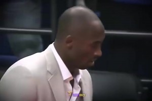 山呼海嘯！科比在中國無與倫比的人氣，把庫里都給驚到了！